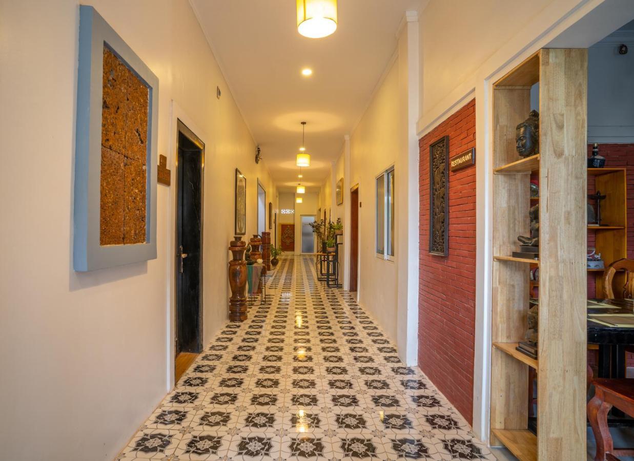 Angkor Rithy Boutique Team * Siem Reap